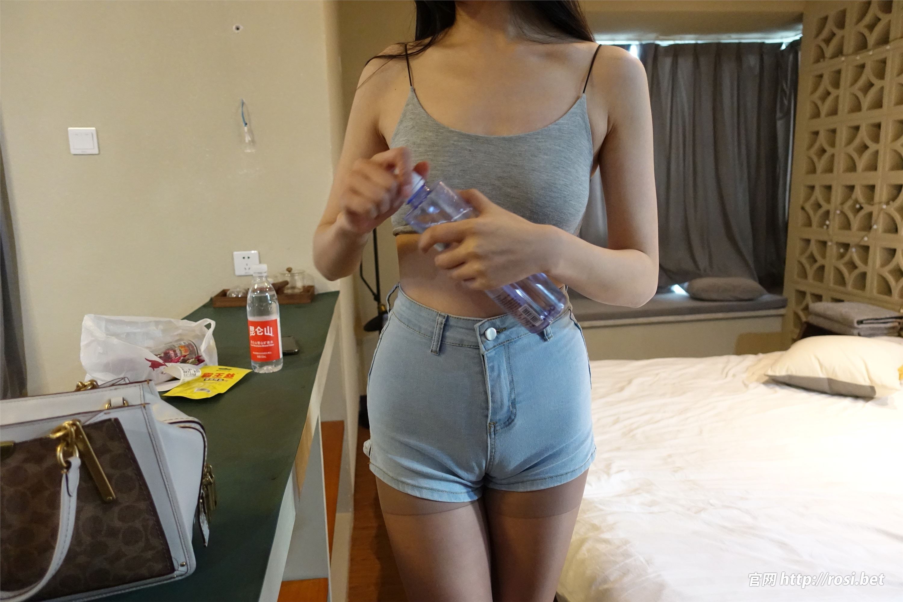 ROSI写真 2023.10.26 NO.4343